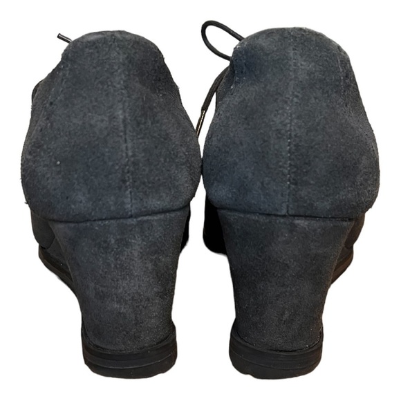 ELLEN Tracy Active Tobin Wedge Suede Leather Loafer in Grey - Picture 5 of 8